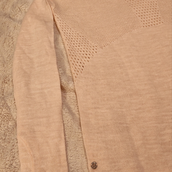 Like-New Lululemon Athletic Lightweight Sweater (NO SIZE TAG, SEE MEASUREMENTS) - Picture 12 of 16